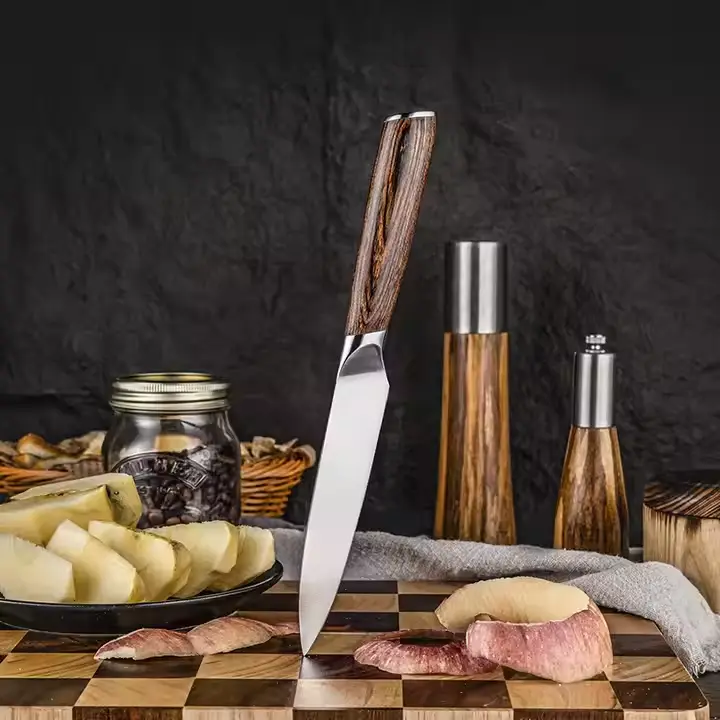 Cuchillo utilitario de 5" con mango de simil madera