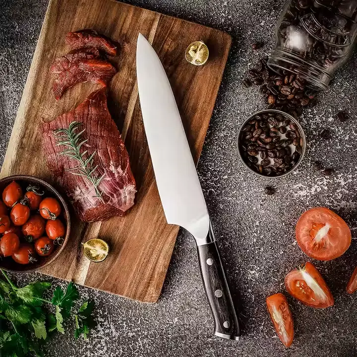 Cuchillo de chef de 8" con mango de simil madera