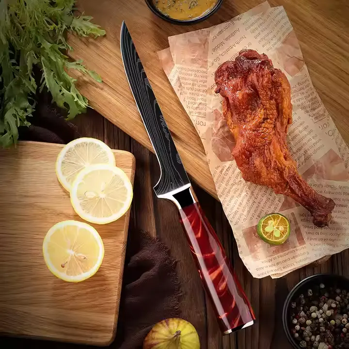 Cuchillo para deshuesar de 6" con mango de resina.