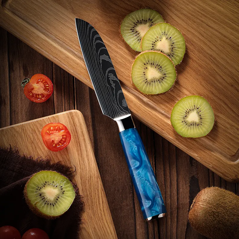 Cuchillo Santoku de 4,5" con mango de resina