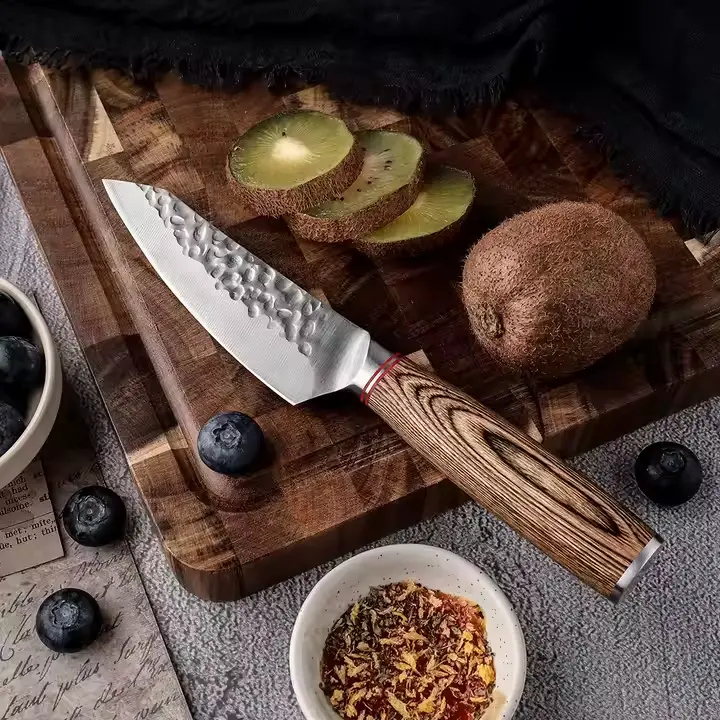 Cuchillo utilitario de 5" con mango de simil madera